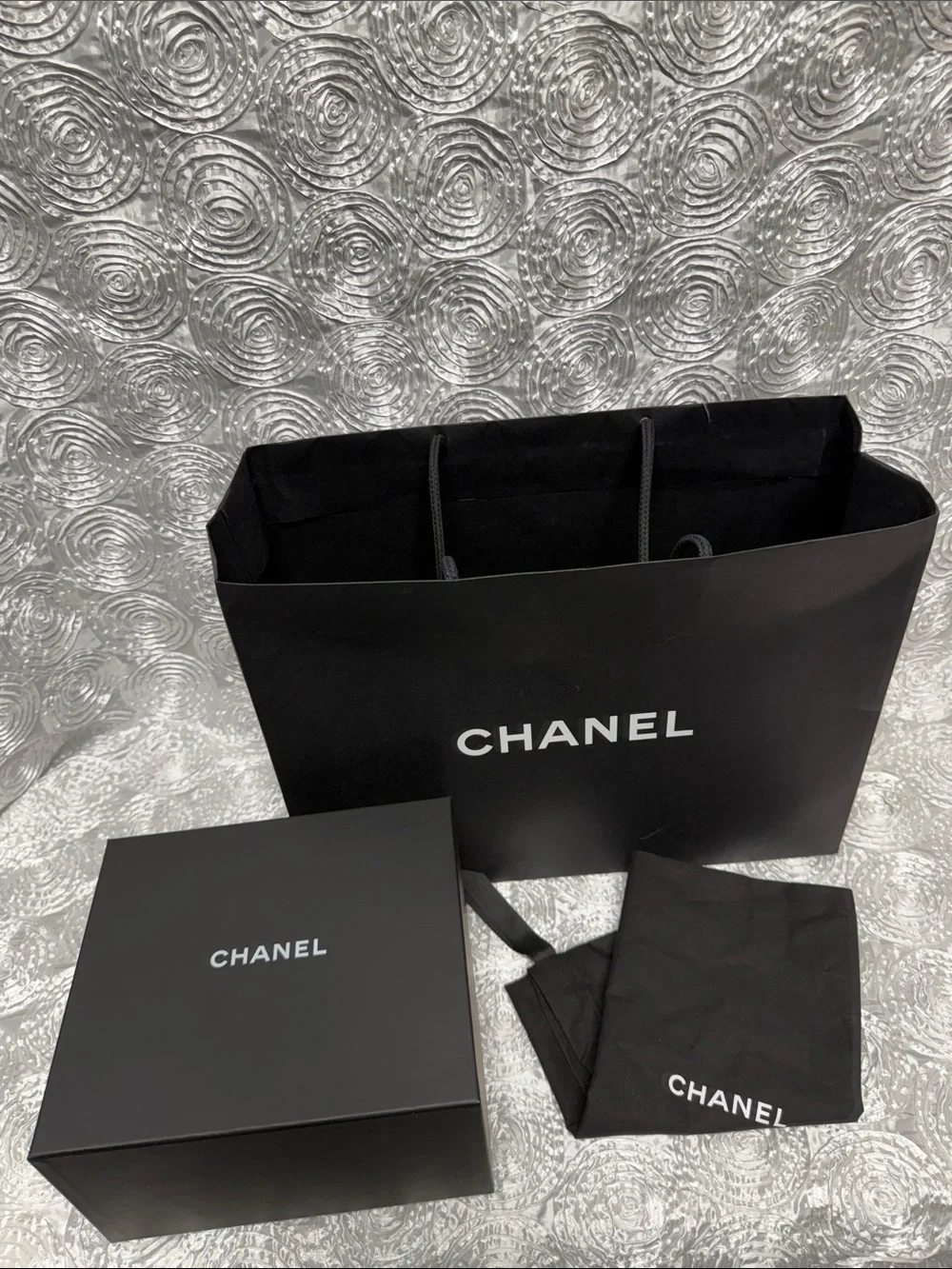 Chanel Box-Dust Bag (Authentic)